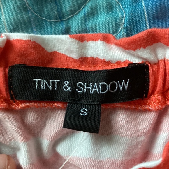 Colorful shirt - Picture 2 of 3